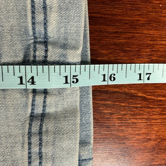 Free People Womens Jean Skirt 4 Light Wash Zip Back Stretch Waist Trendy Fun GUC - Picture 8 of 9